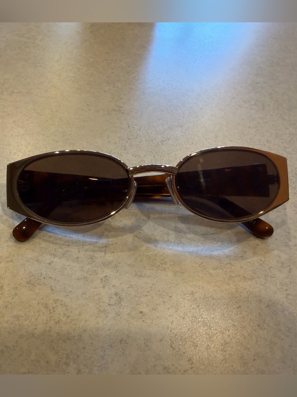 DEZI Oval Tortoiseshell Brown Sunglasses